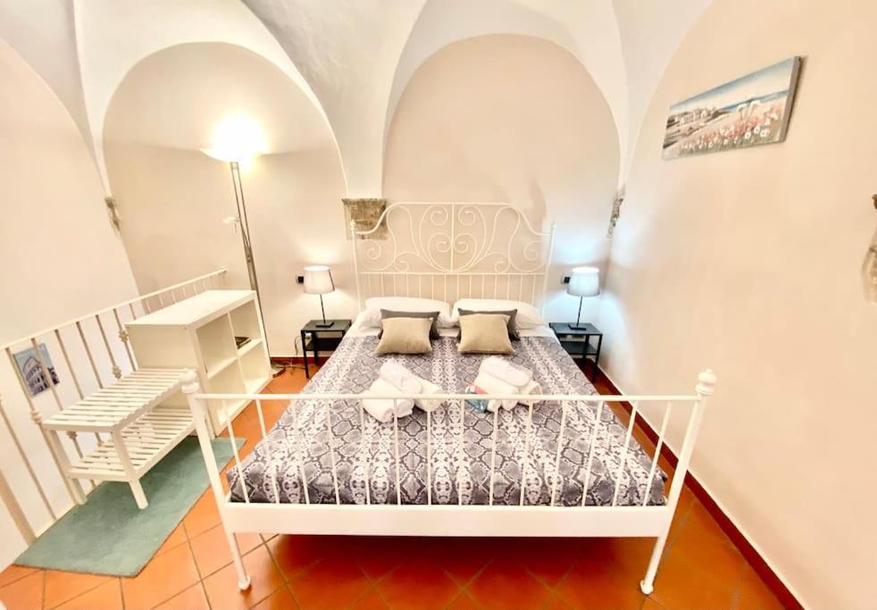 Vacanze Romane Al Portico D'Ottavia Bagian luar foto